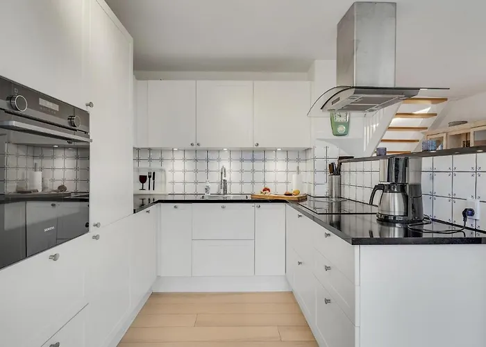 Ferienhaus Stunning In With Kitchen