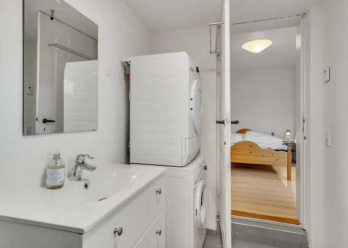 Ferienhaus Stunning In With Kitchen *